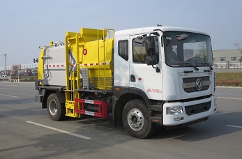 程力威牌CLW5080TCAH6餐廚垃圾車