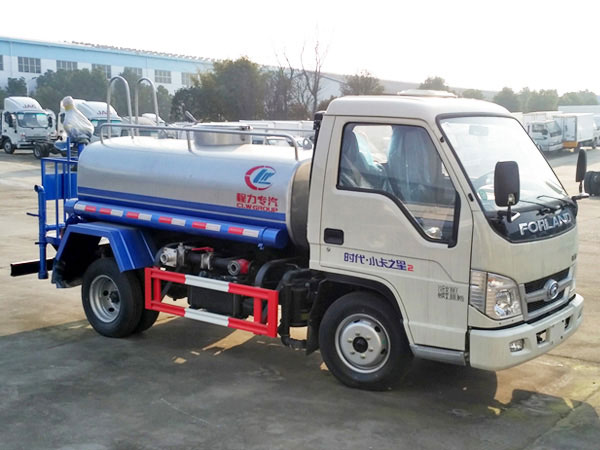 3方小型綠化灑水噴灑車