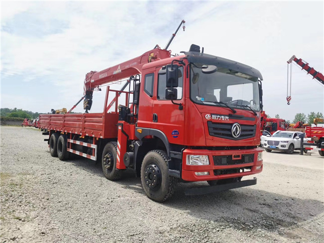 東風(fēng)T5宏昌天馬14噸隨車吊